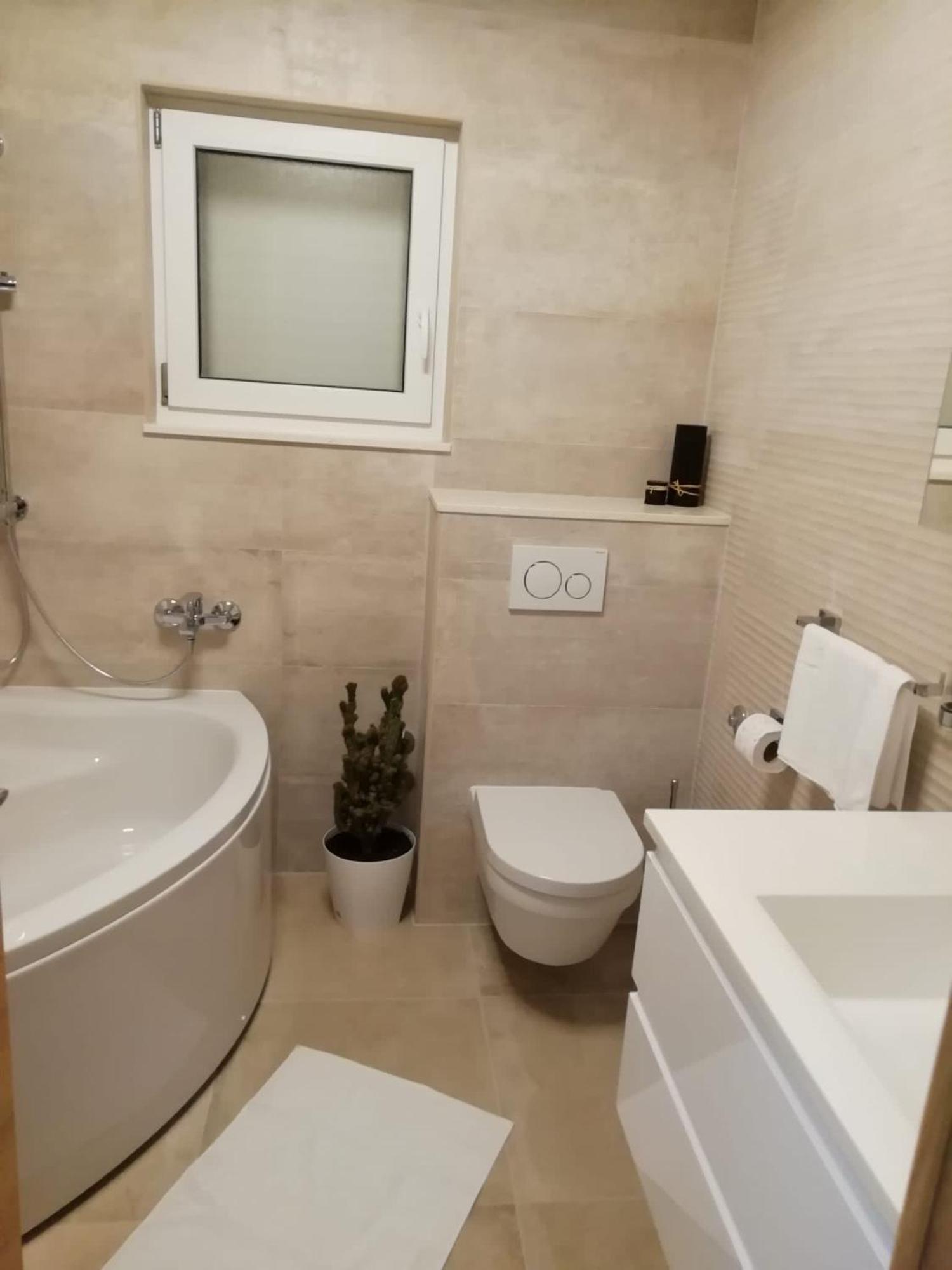 דירות Kaštel Sućurac Albatros מראה חיצוני תמונה