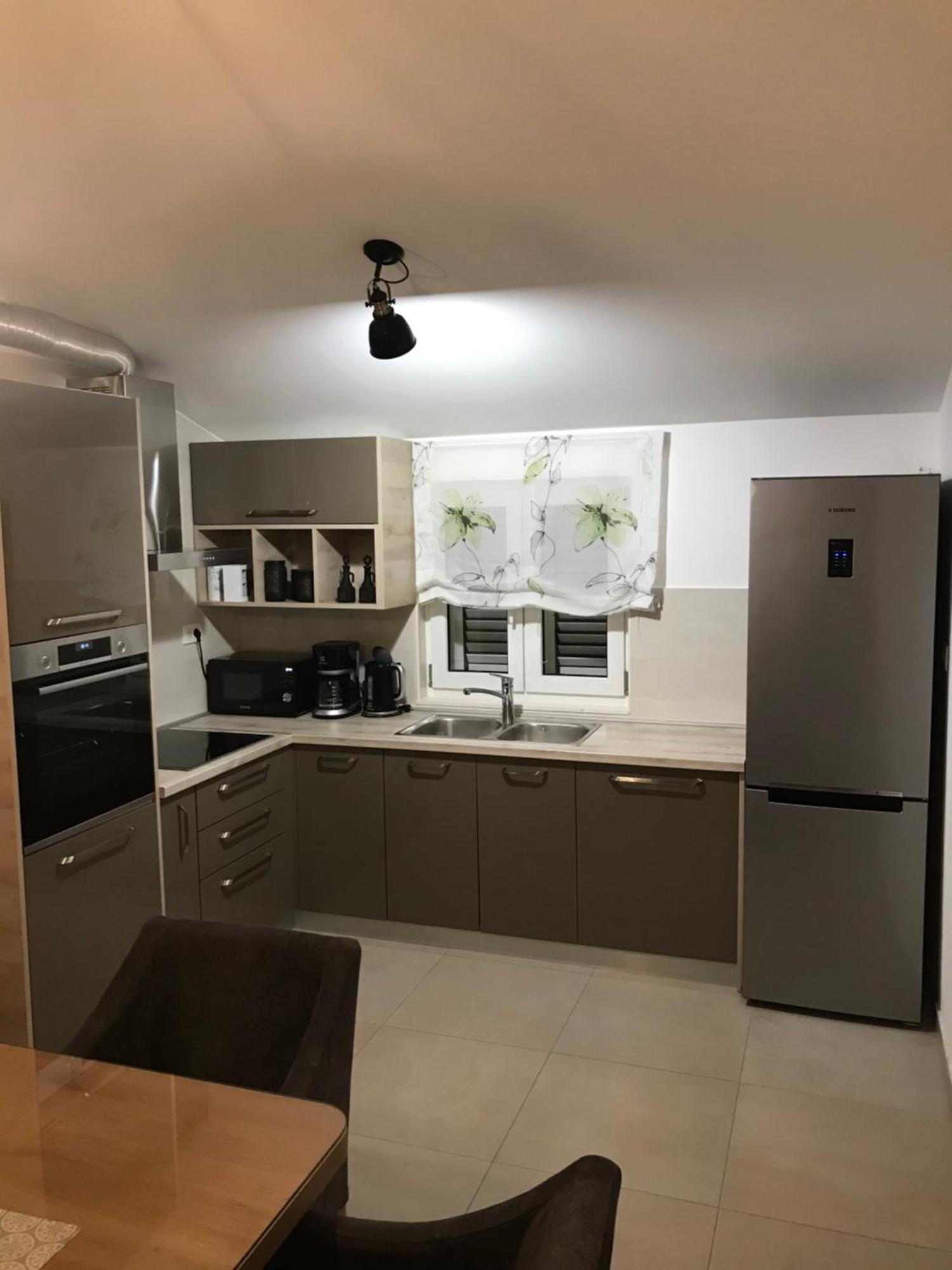 דירות Kaštel Sućurac Albatros מראה חיצוני תמונה